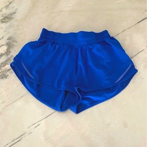 Blue lululemon hotty hot shorts (LR 4”)